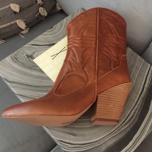 Jeffrey Campbell Midpark Western Leather Boots - Picture 8 of 8